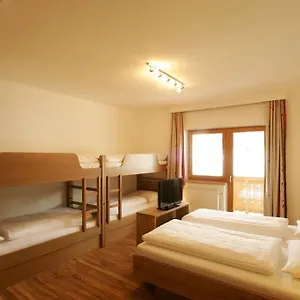 Familien & Wohlfuhlhotel Johanneshof 3* Saalbach