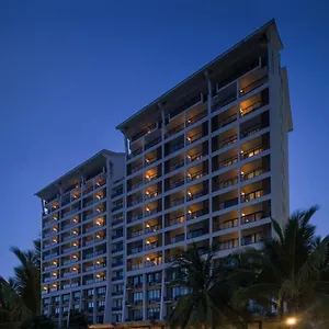 Ramada Plaza By Wyndham Bay 5* Санья
